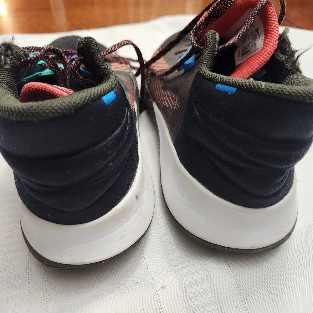 Nike good used
