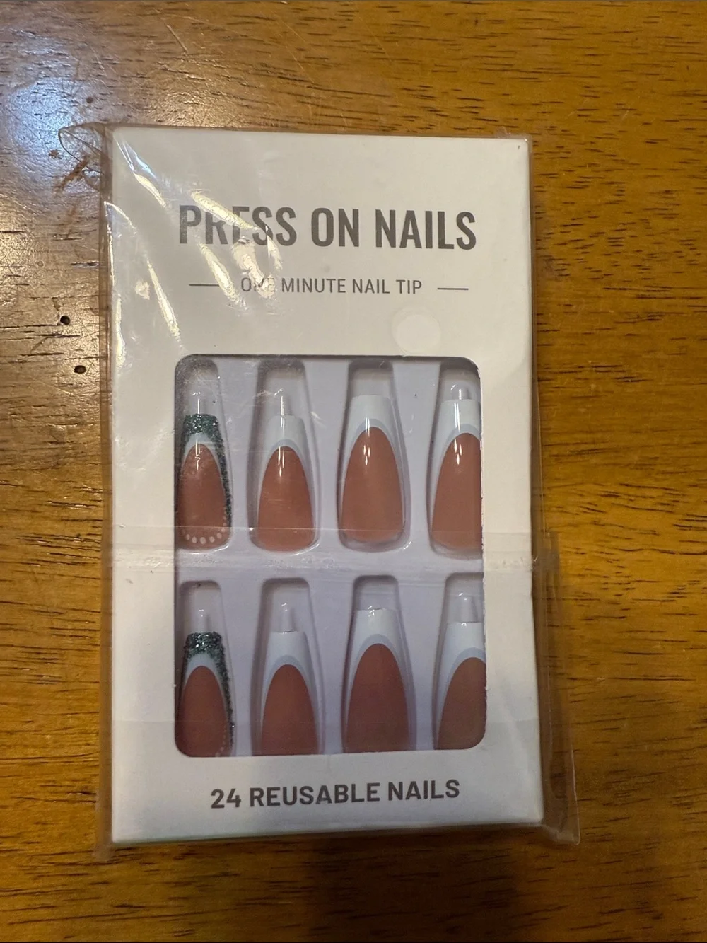 Press On Nails - White French Tip and Green Glitter Accent