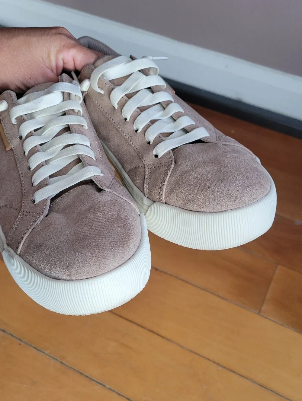 Dr. Scholl's Women's 7M Time Off Go Sneakers Toasted Taupe Suede Platform Style