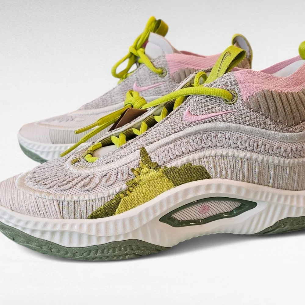 Nike cosmic unity