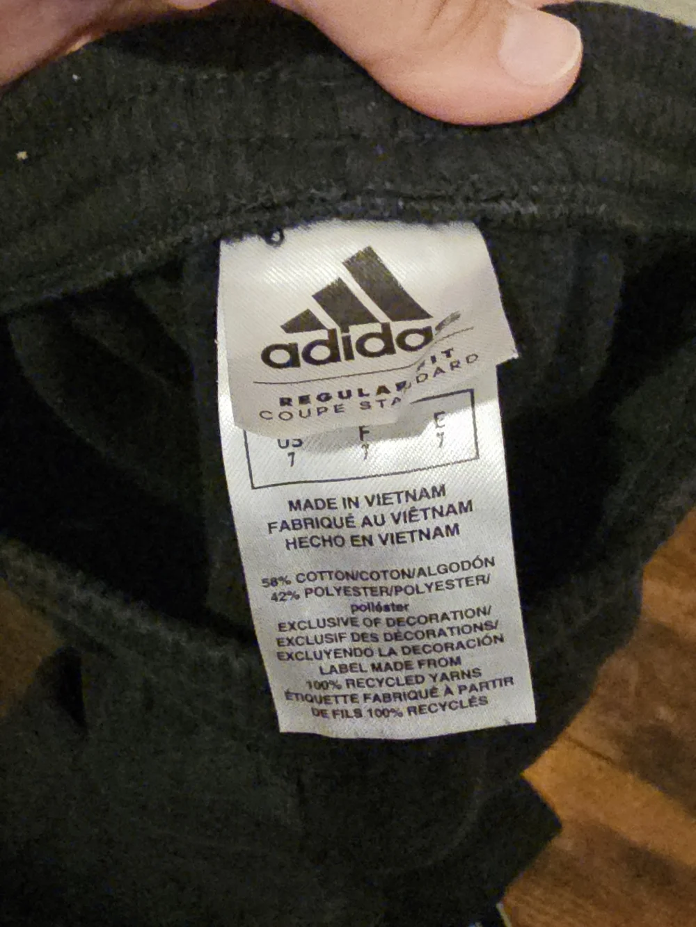 adidas stripes size gradient