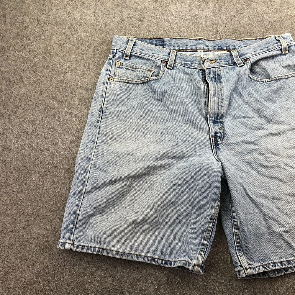 Levis levis 550
