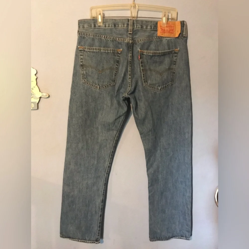 Levis preowned jeans