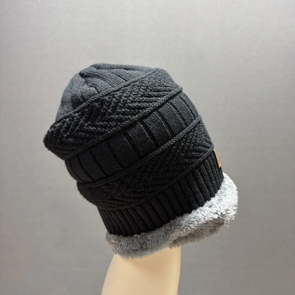 Serremo black beanie