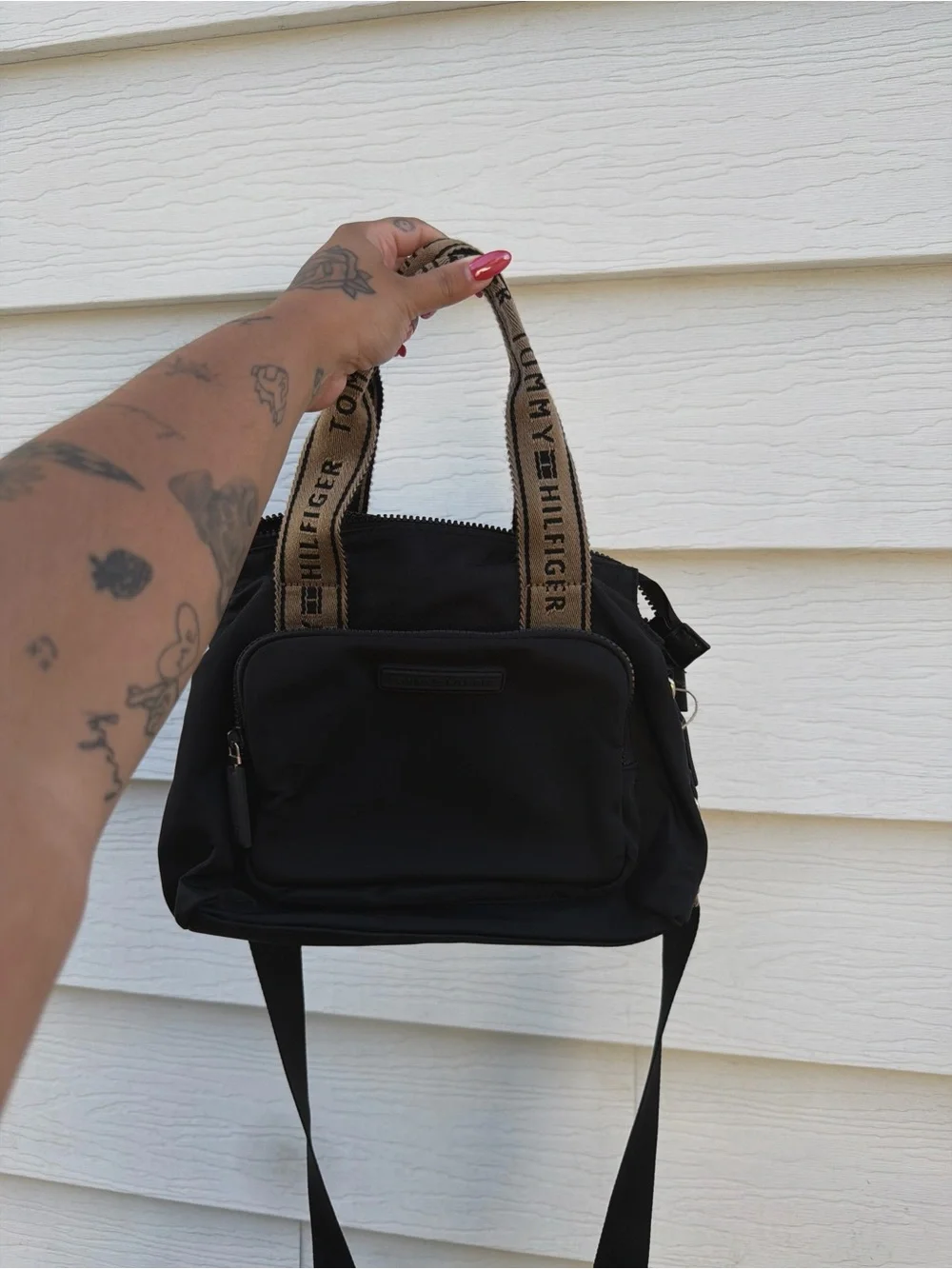 Tommy Hilfiger compact nylon