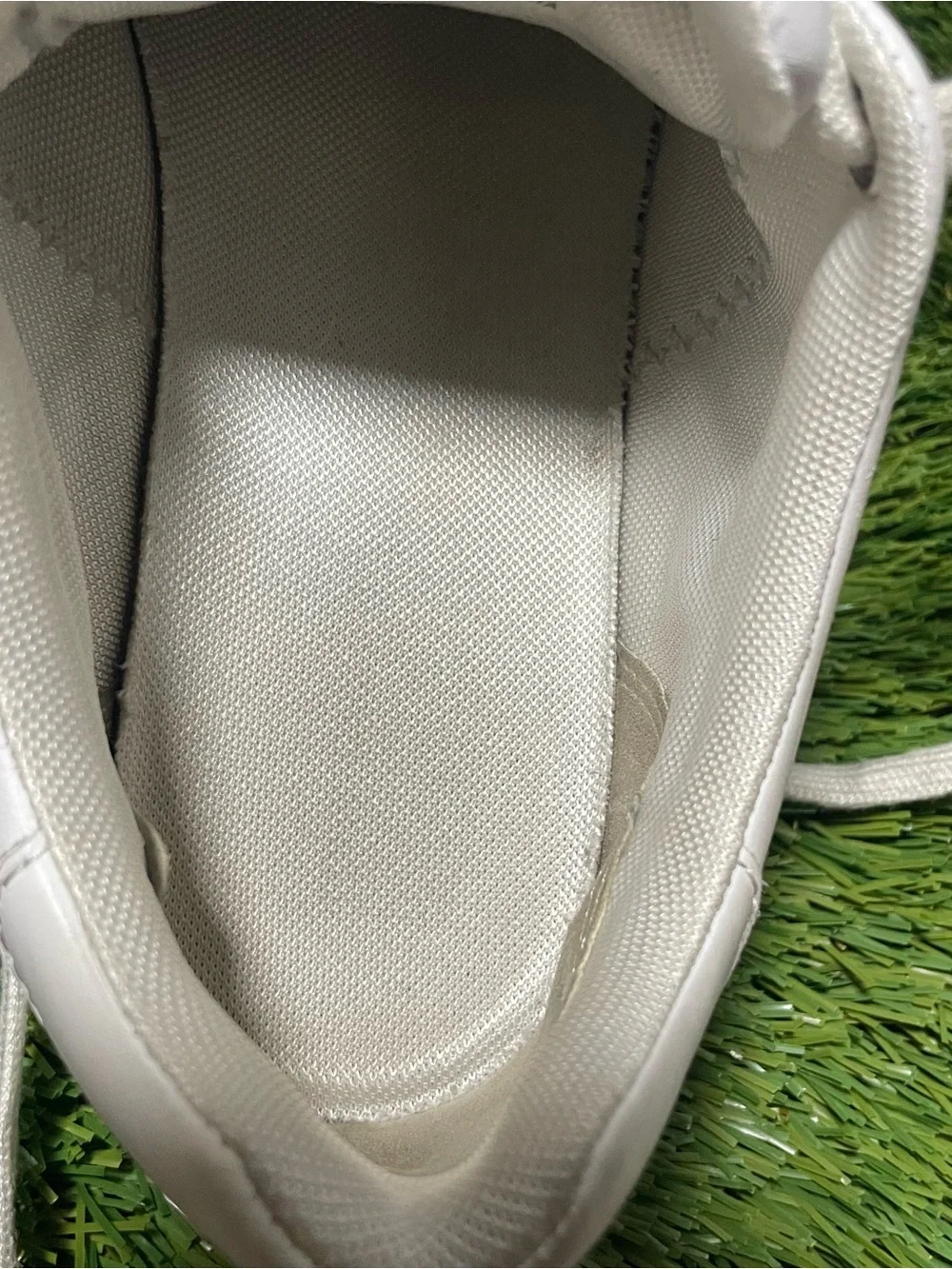 Tory Burch White Leather Lace Up Sneakers Women’s Size 7.5M Gold Logo