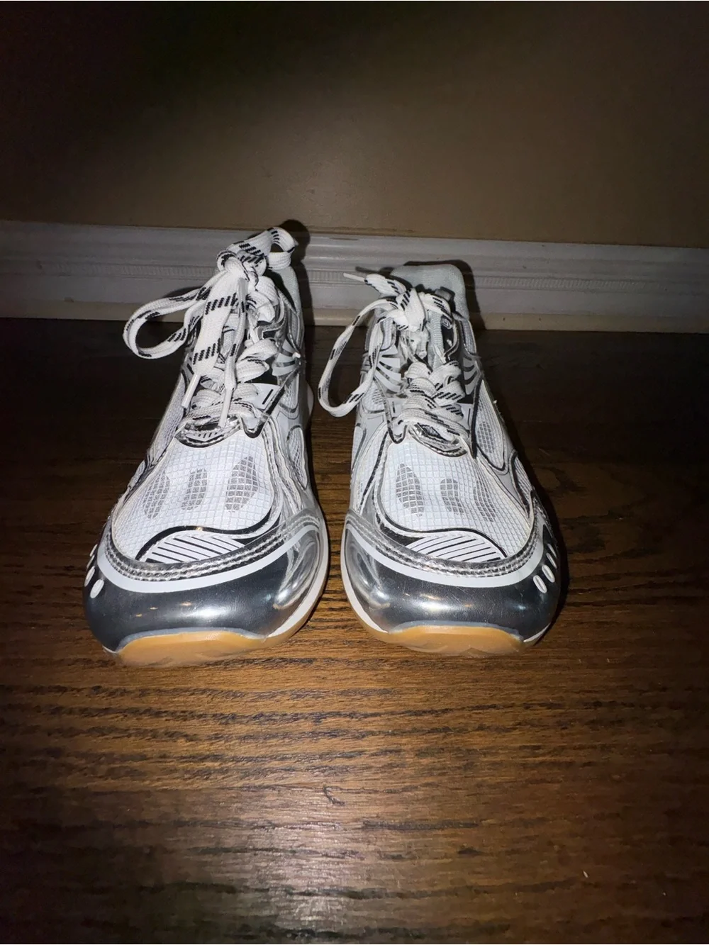 Amazon lightweight athletic