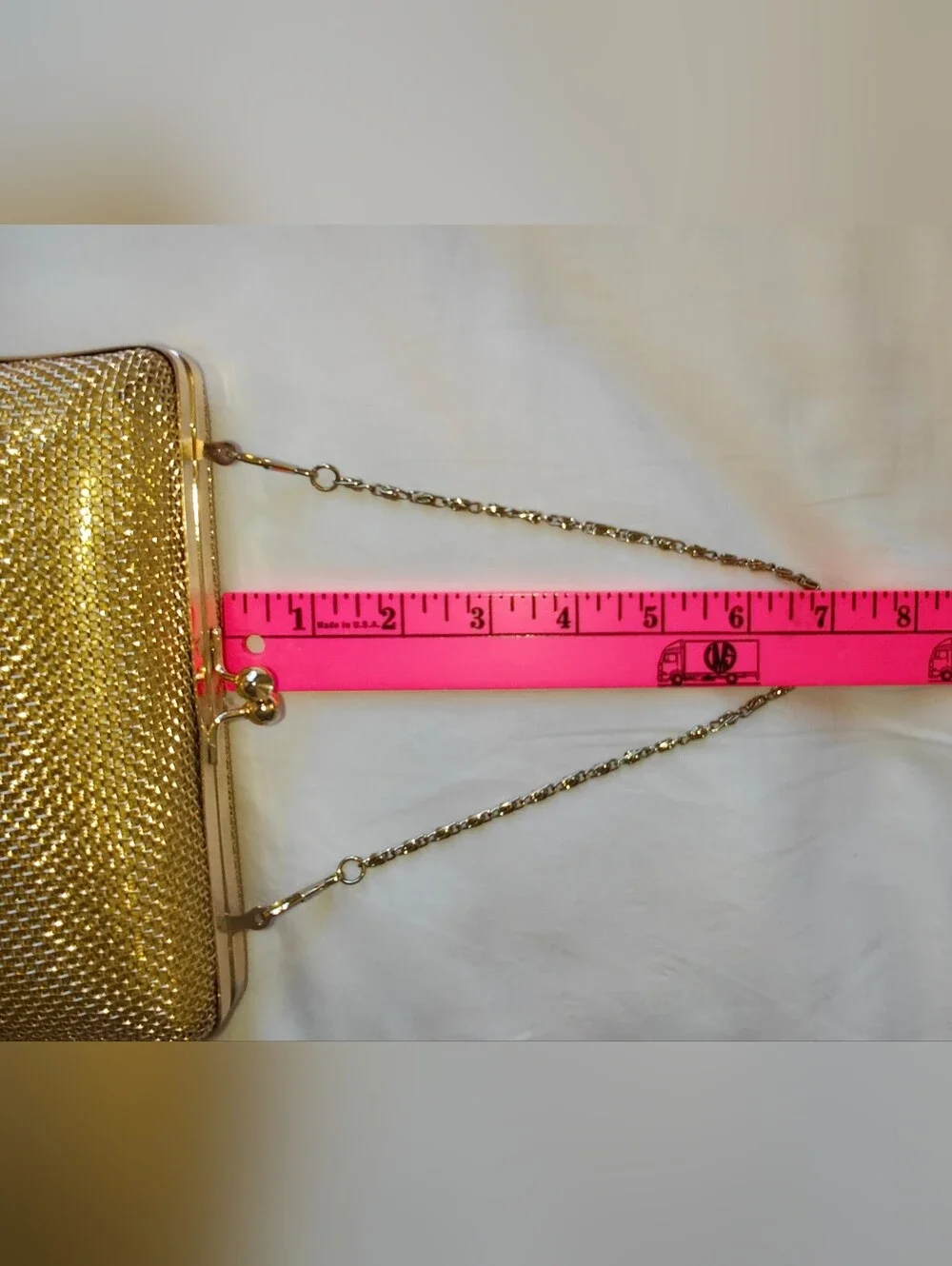 VTG Gold Mesh Evening Clutch Kiss Lock Black Velvet Flock Lining Hard Shell Case