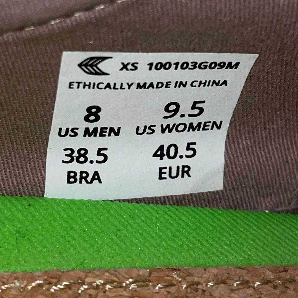 Cariuma good used