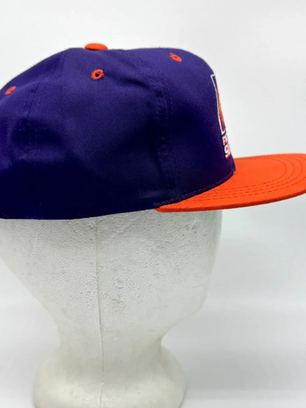 LOGO 7 this deadstock