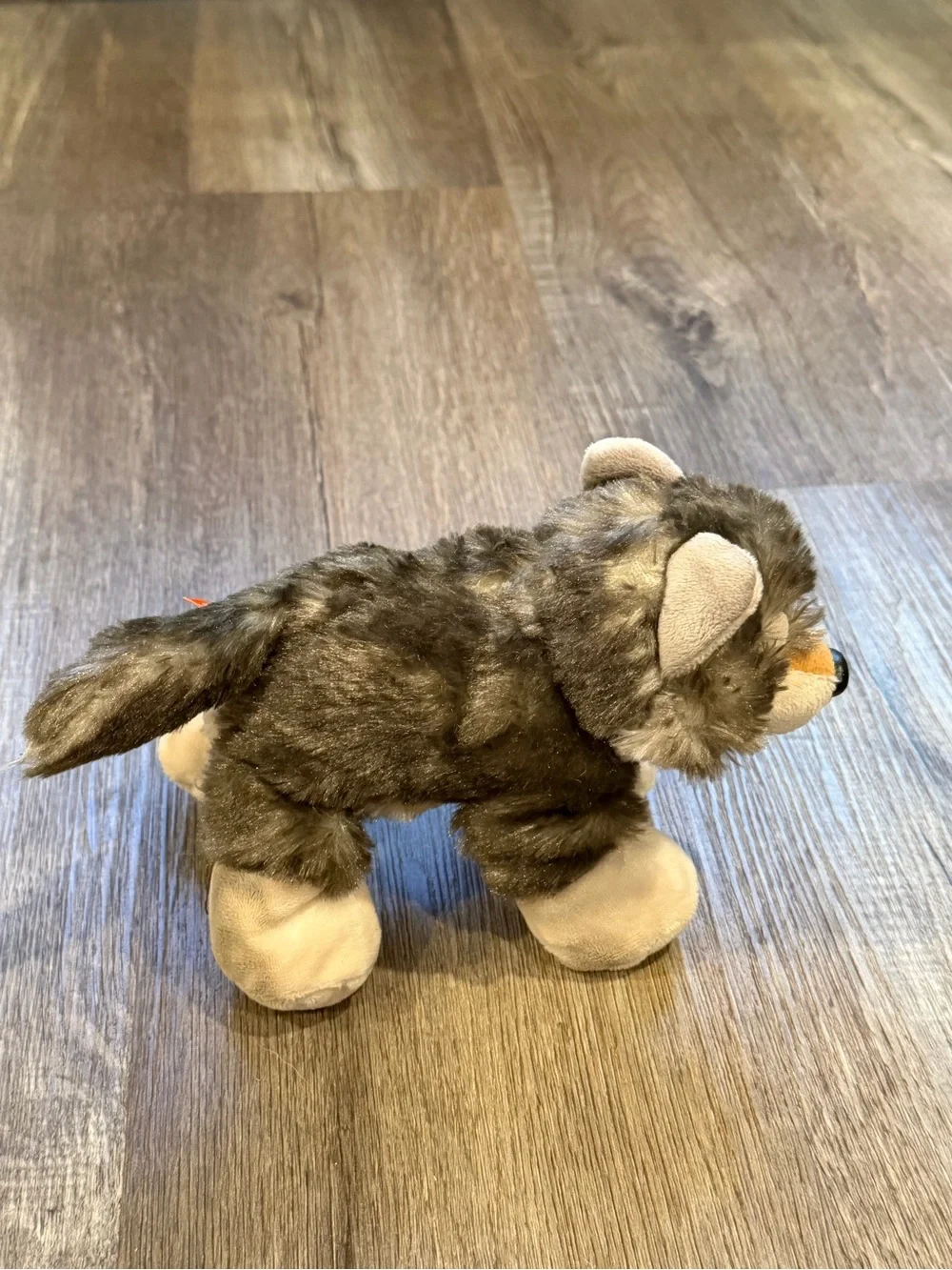 Wild Republic soft gray