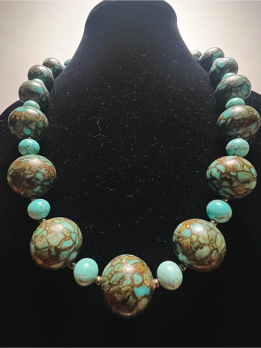 Vintage kingman features hubei