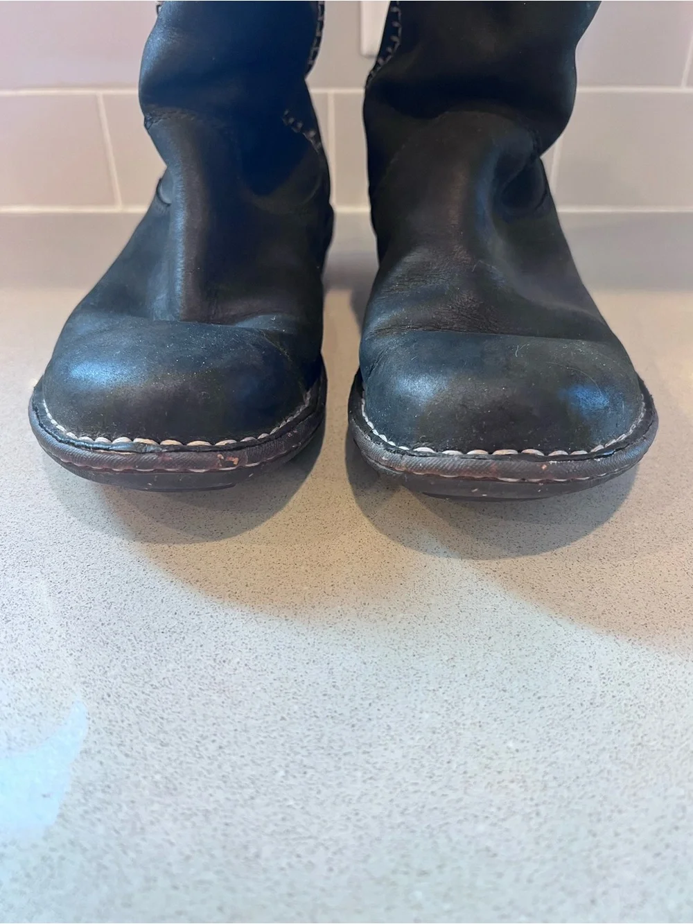UGG australia swell