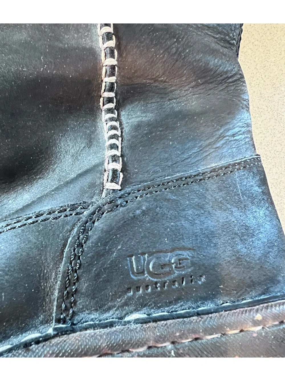 UGG australia swell