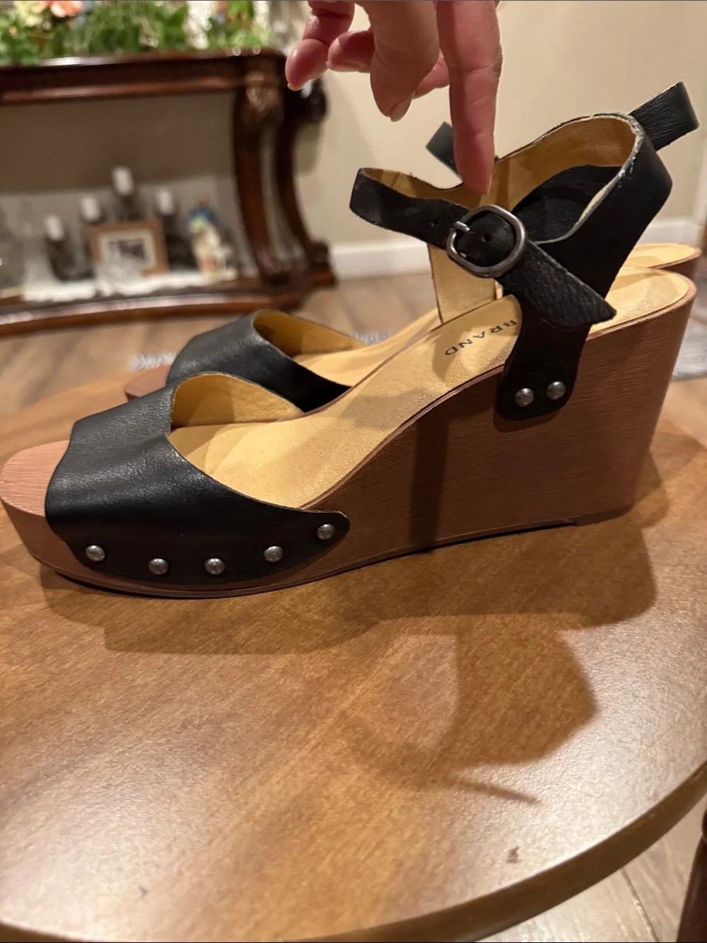 Lucky Brand black platform