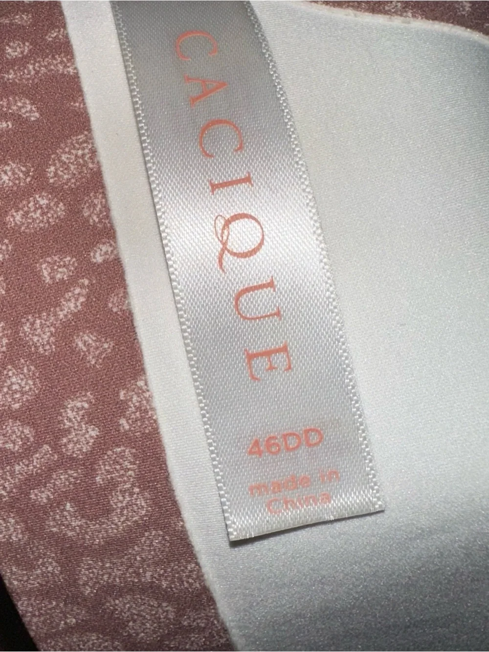 Cacique lightly lined