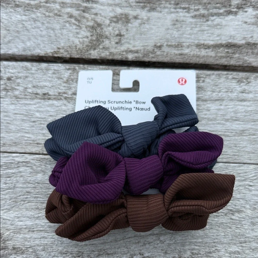 Lululemon Uplifting‎ Bow Scrunchie 3 Pack Shale Blue Java Dramatic Magenta NWT
