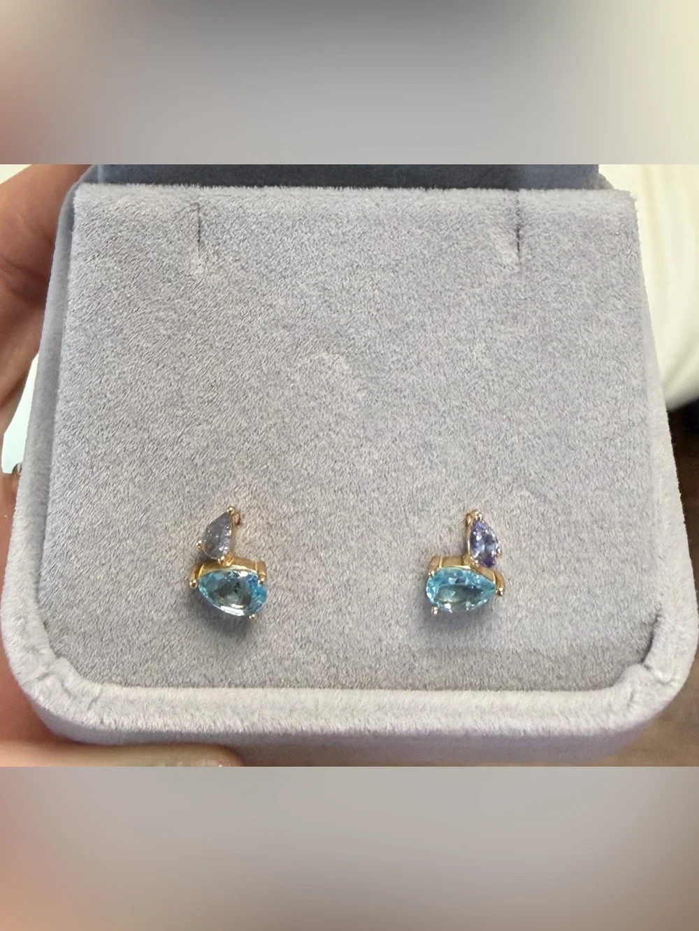 Stunning Natural Sky Blue Topaz and Tanzanite Stud Earrings 14K Yellow Gold