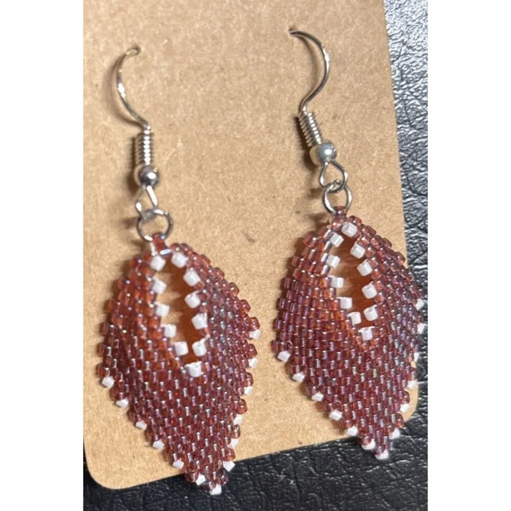 Peyote Leaf Earrings‎ Reddish Iridescent