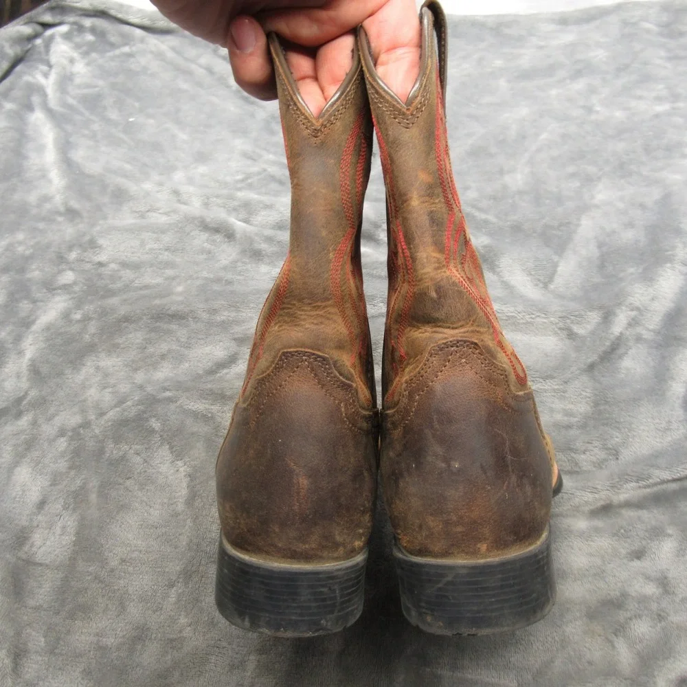 Ariat item has