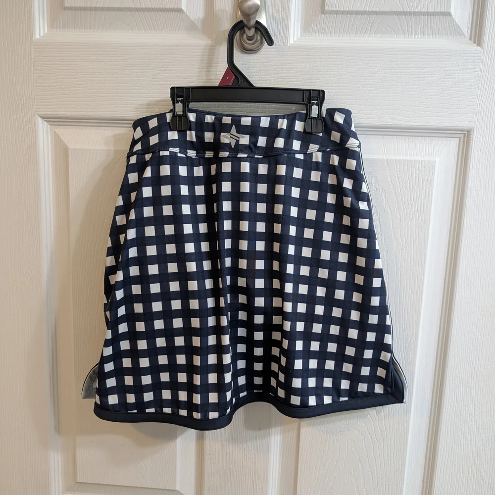 Tuckernuck line skirt