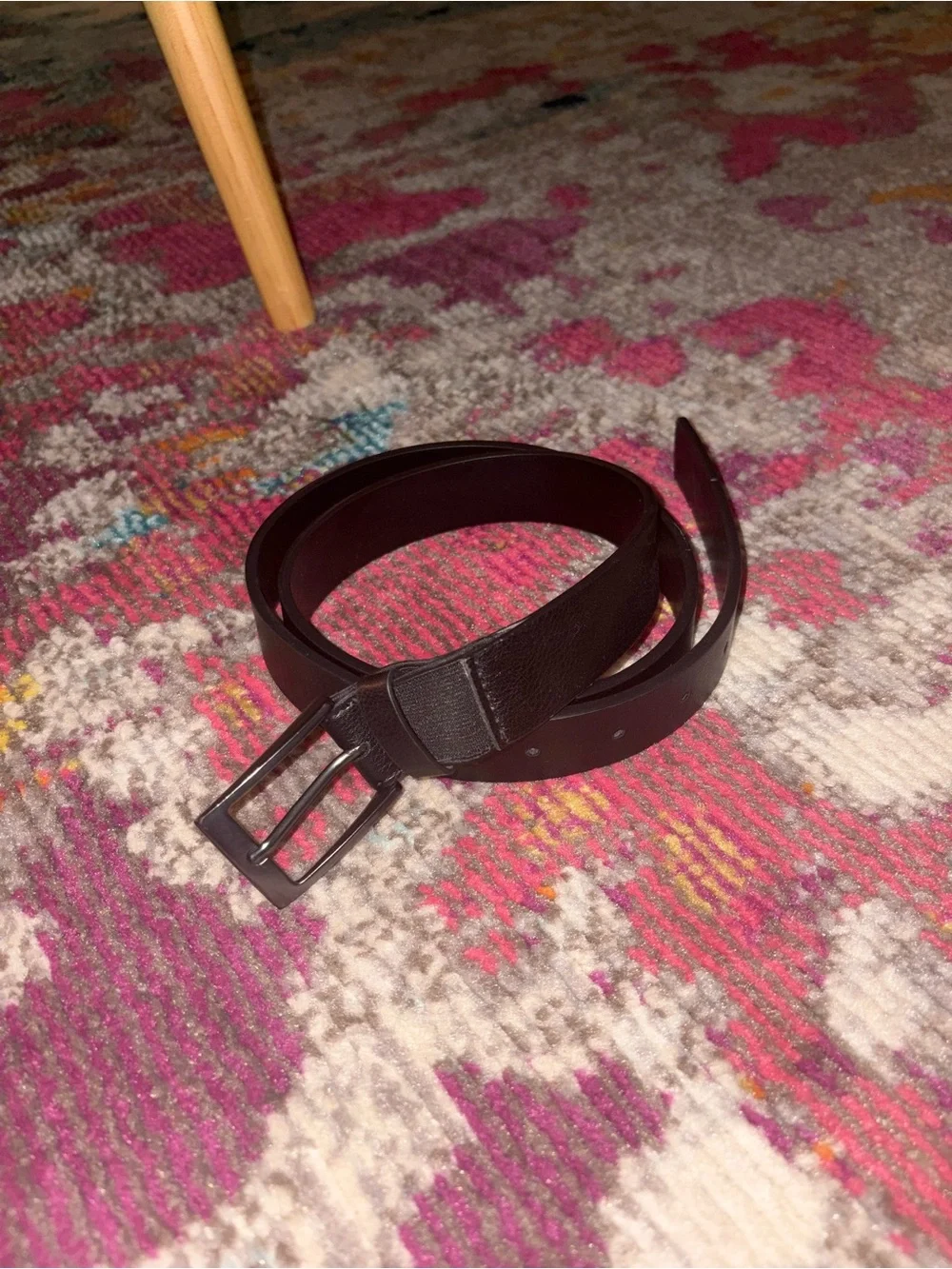 Women’s black Leather Belt - has stretch