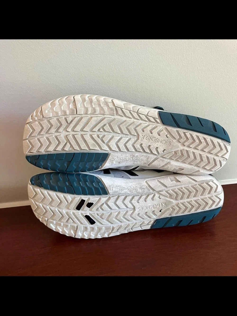 Xero Shoes by size light