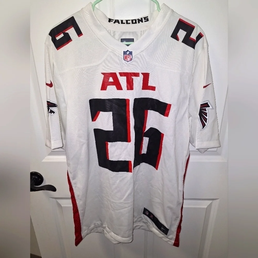A Nike official NFL Atlanta Falcons #26 