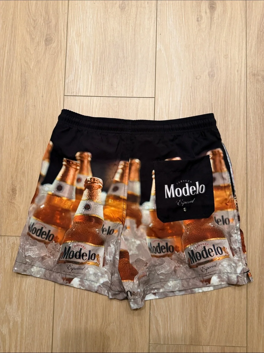 Beach Bros. bold modelo