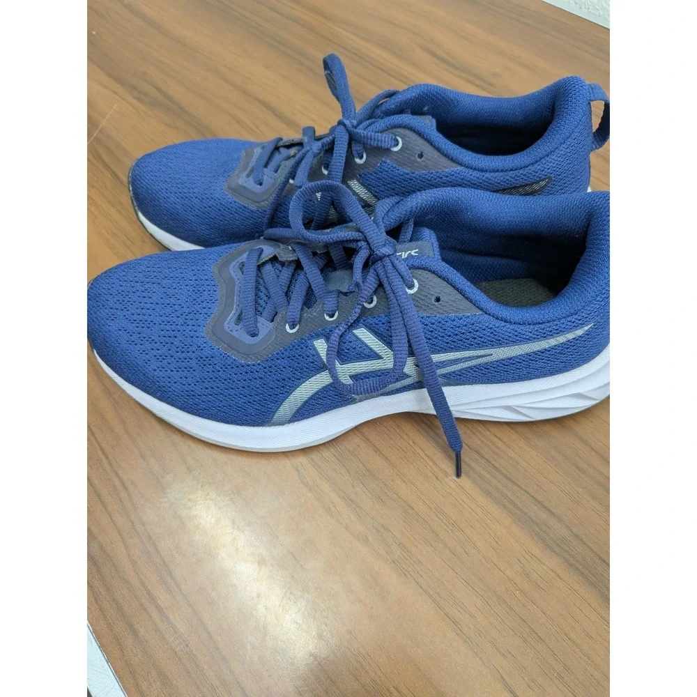 Asics versablast running