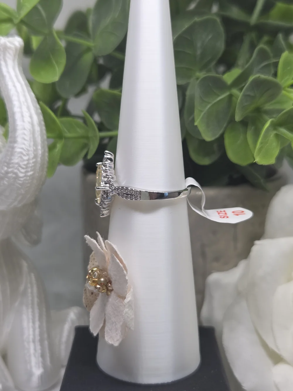 BP Elegant Yellow CZ Halo Ring in Rhodium Plating