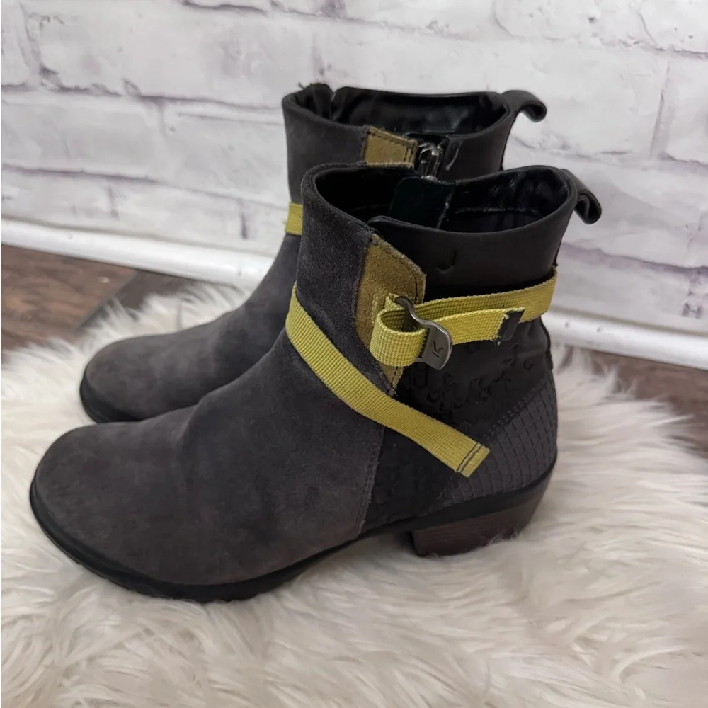 Keen‎ Morrison Mid Boot Comfort Gray Leather Booties Women’s 7 Sleek Durable