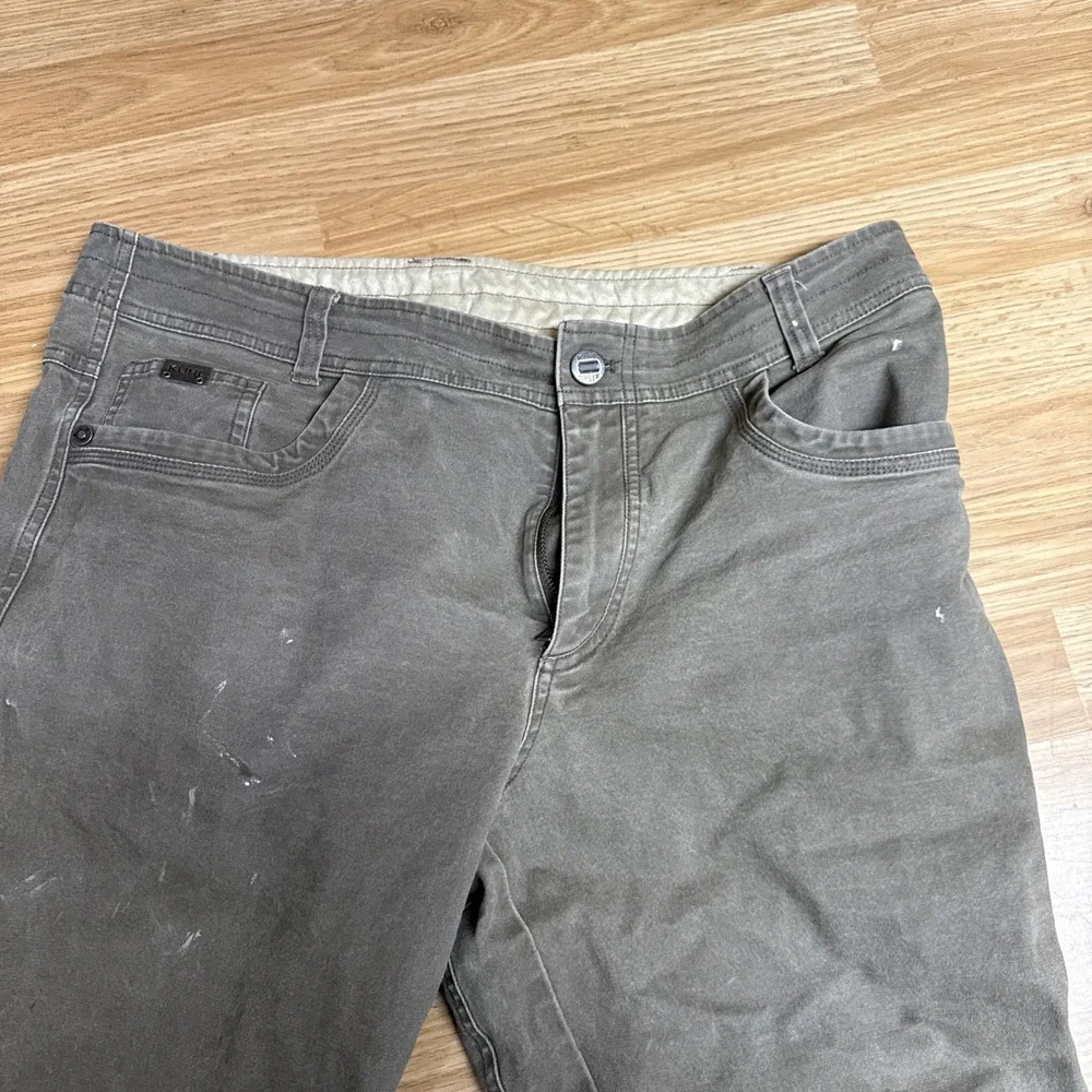 Kuhl pants law