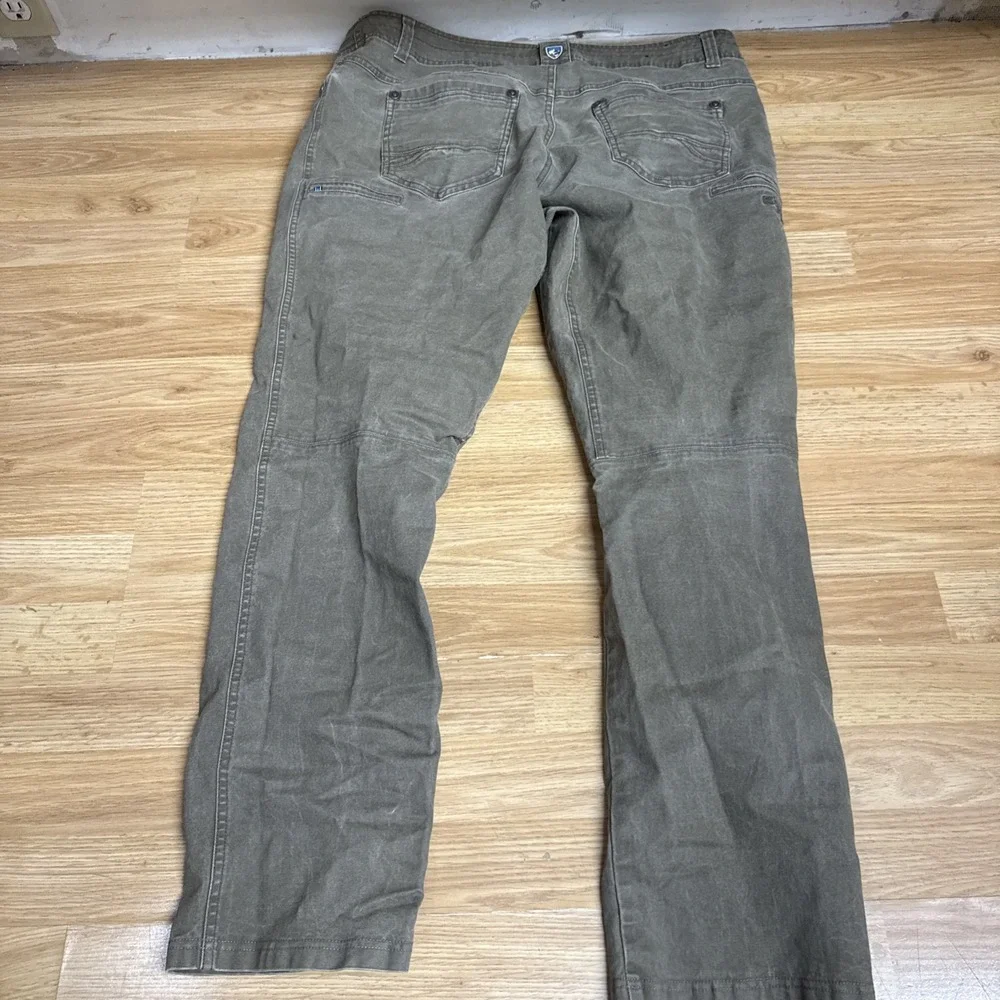 Kuhl pants law