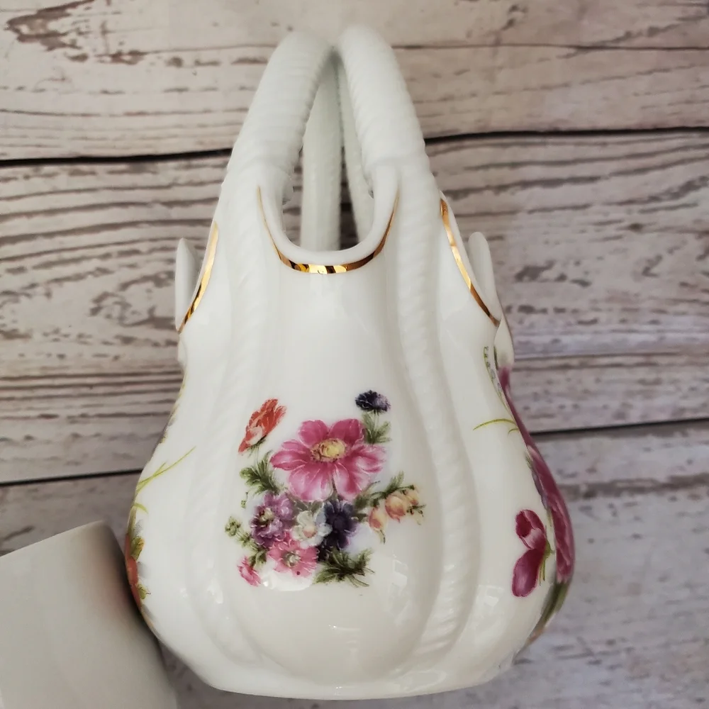 Vintage porcelain basket