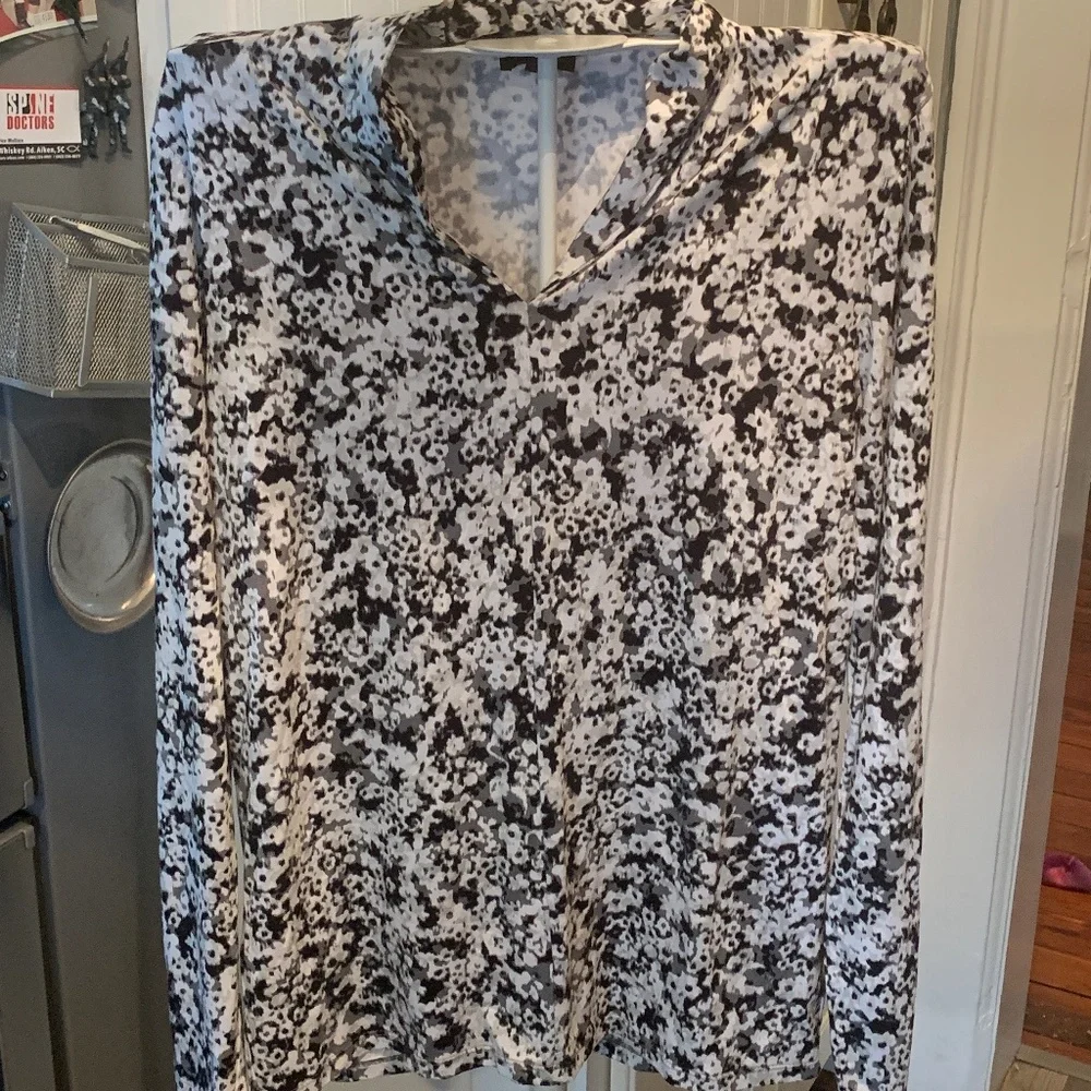 Talbots semi‎ shawl collar stretch top. Worn 1x. Excellent condition