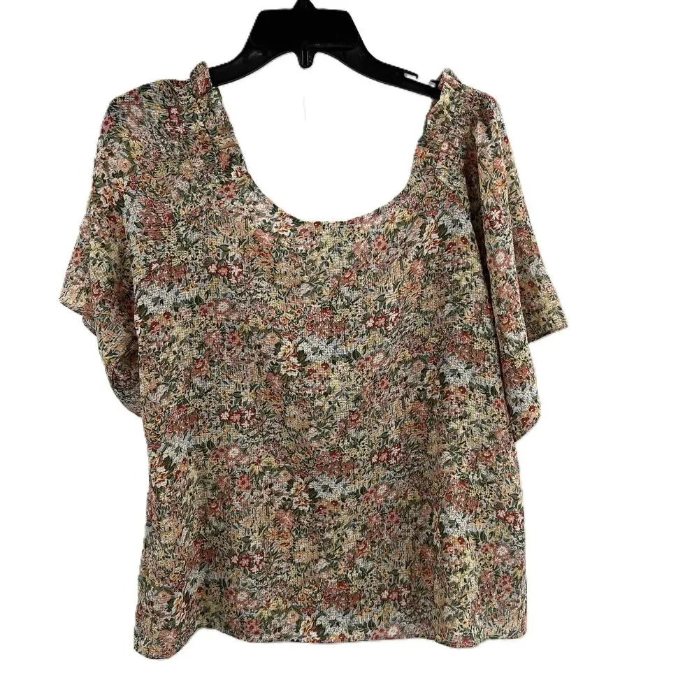 Lucy Paris flowy cream