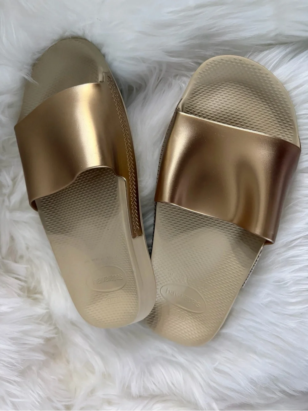 Havaianas Metallic  Gold Slide Sandals