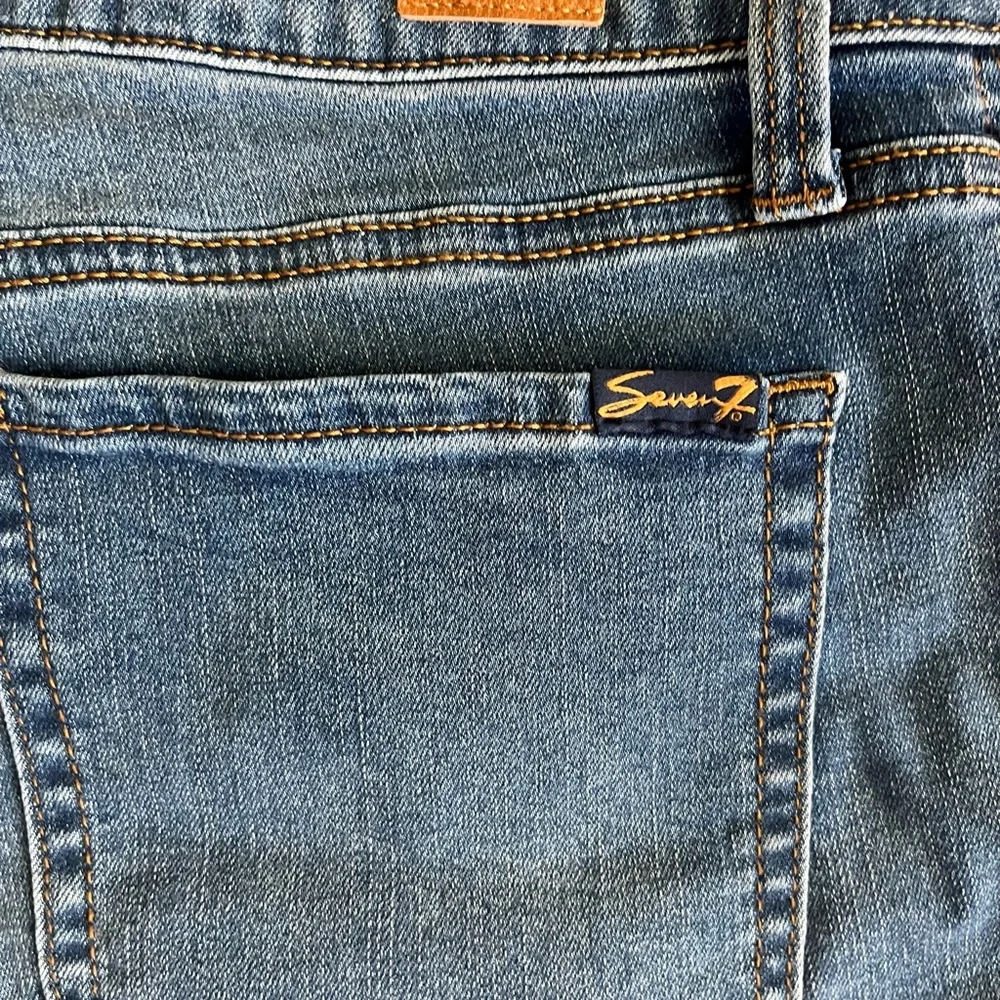 Seven7 weekend short