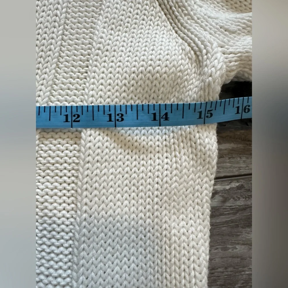 Banana Republic stay cozy
