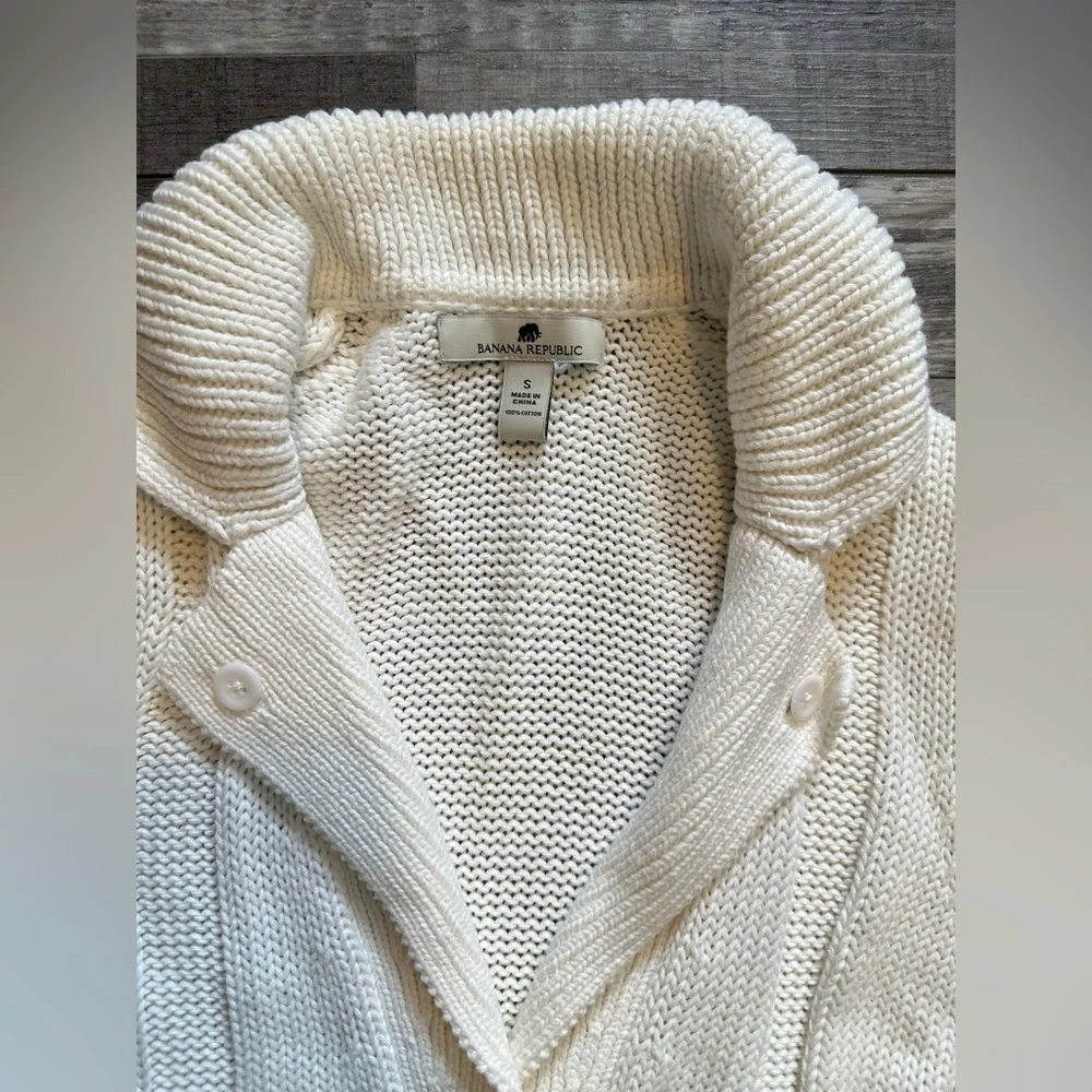 Banana Republic stay cozy