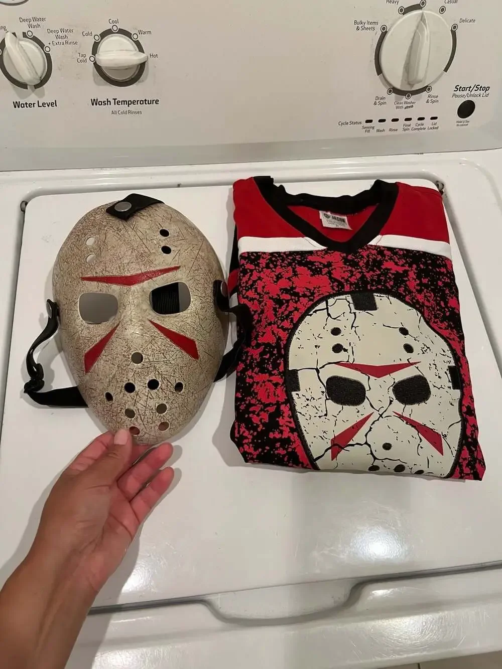 Spirit halloween friday