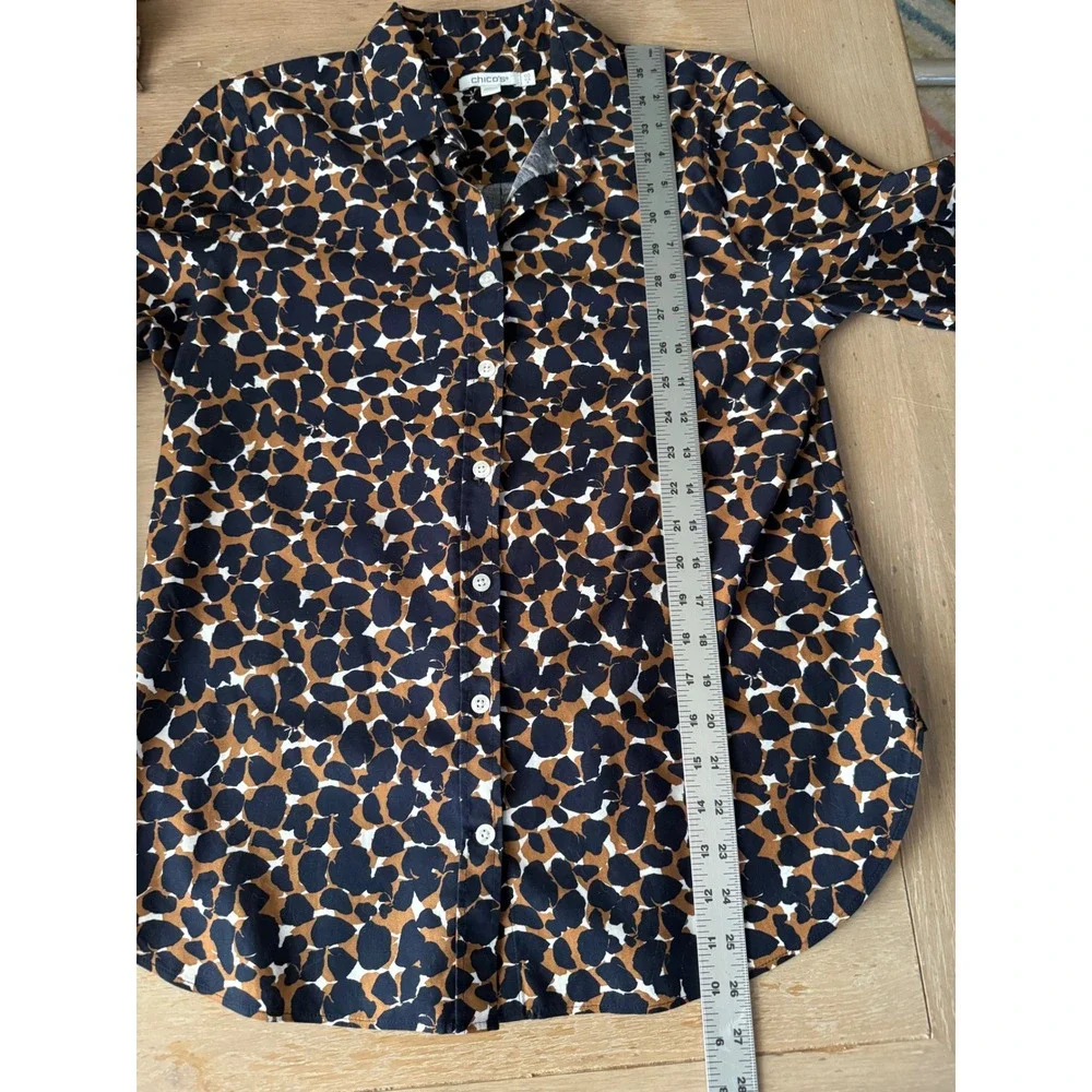 Chicos Women Navy Tan Abstract Pebble Print Button Down Shirt Size‎ M 3/4 Sleeve