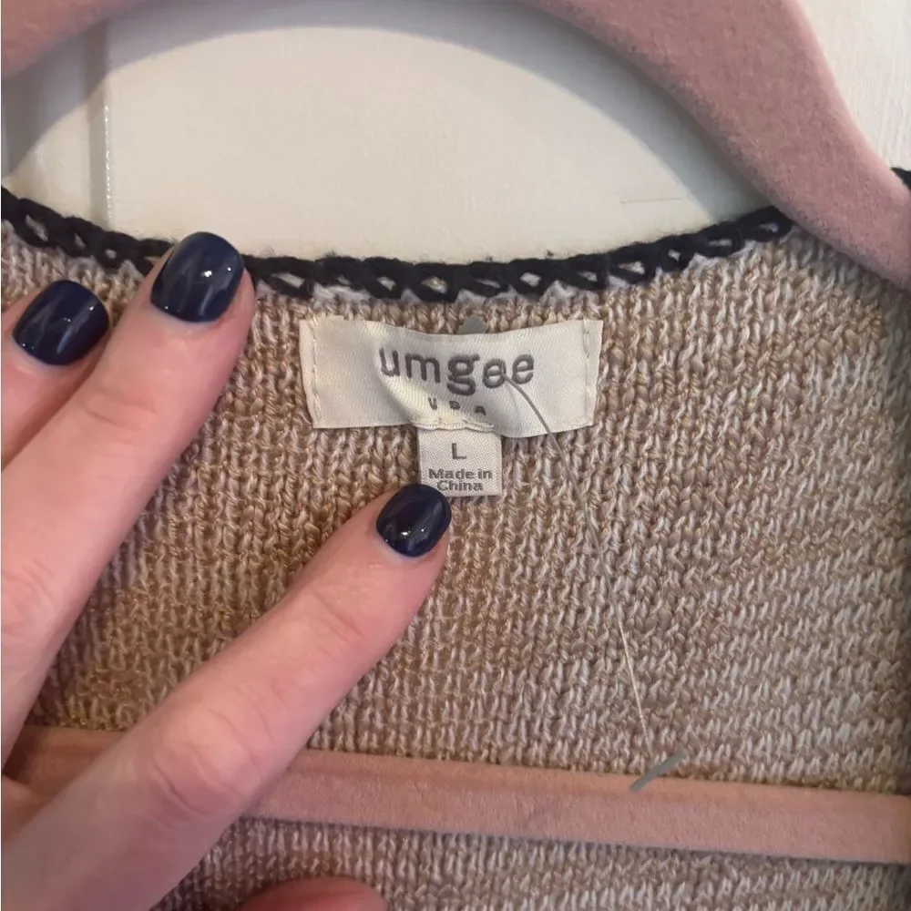 Umgee vest accent stripes