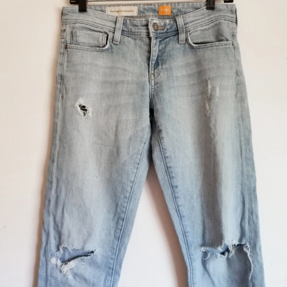 Pilcro and the Letterpress Distressed Paint Mom Jeans 25 XS