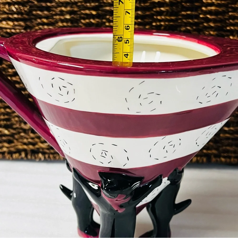 Studio Nova Cats in Heels Ceramic Teapot with Mouse Lid Handle