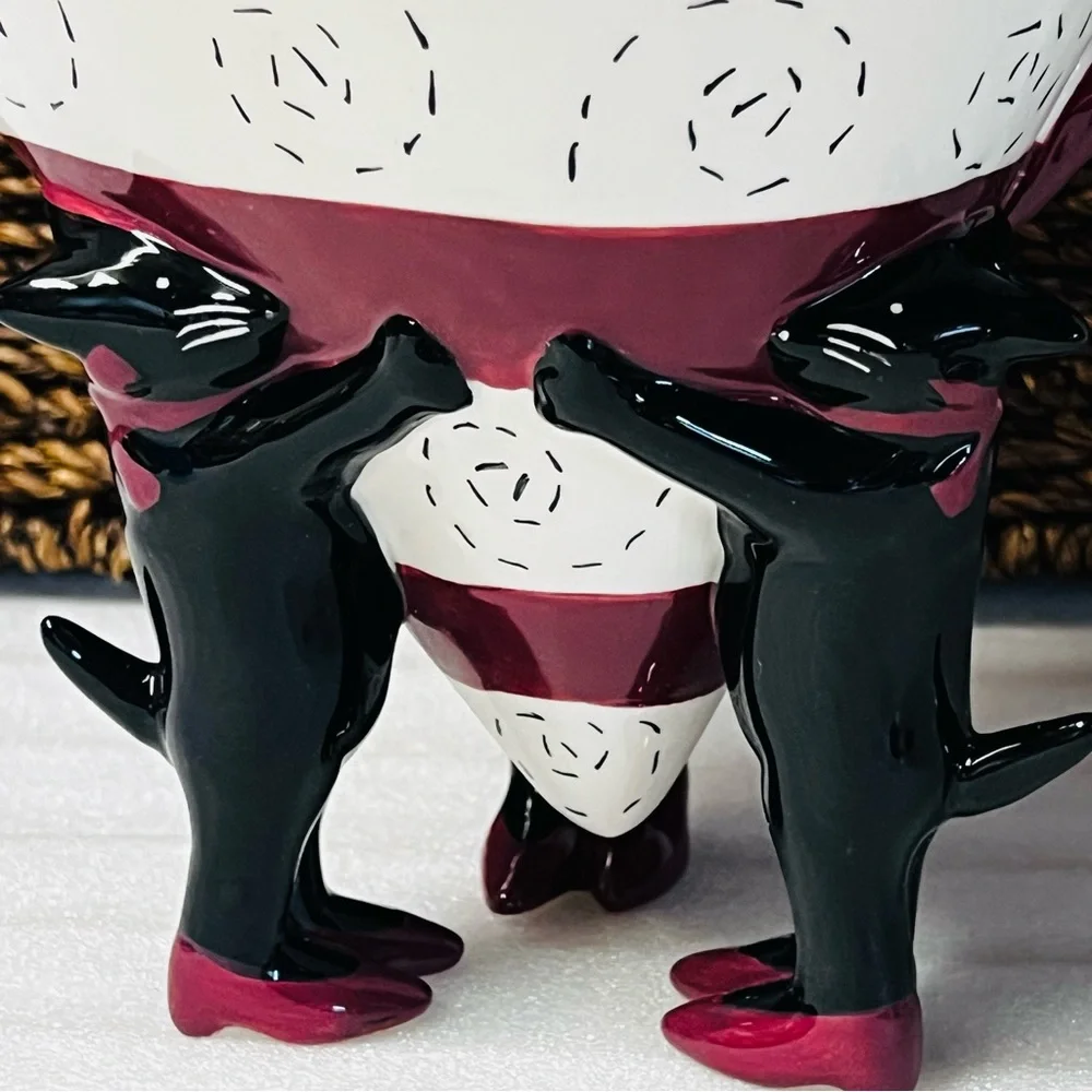 Studio Nova Cats in Heels Ceramic Teapot with Mouse Lid Handle