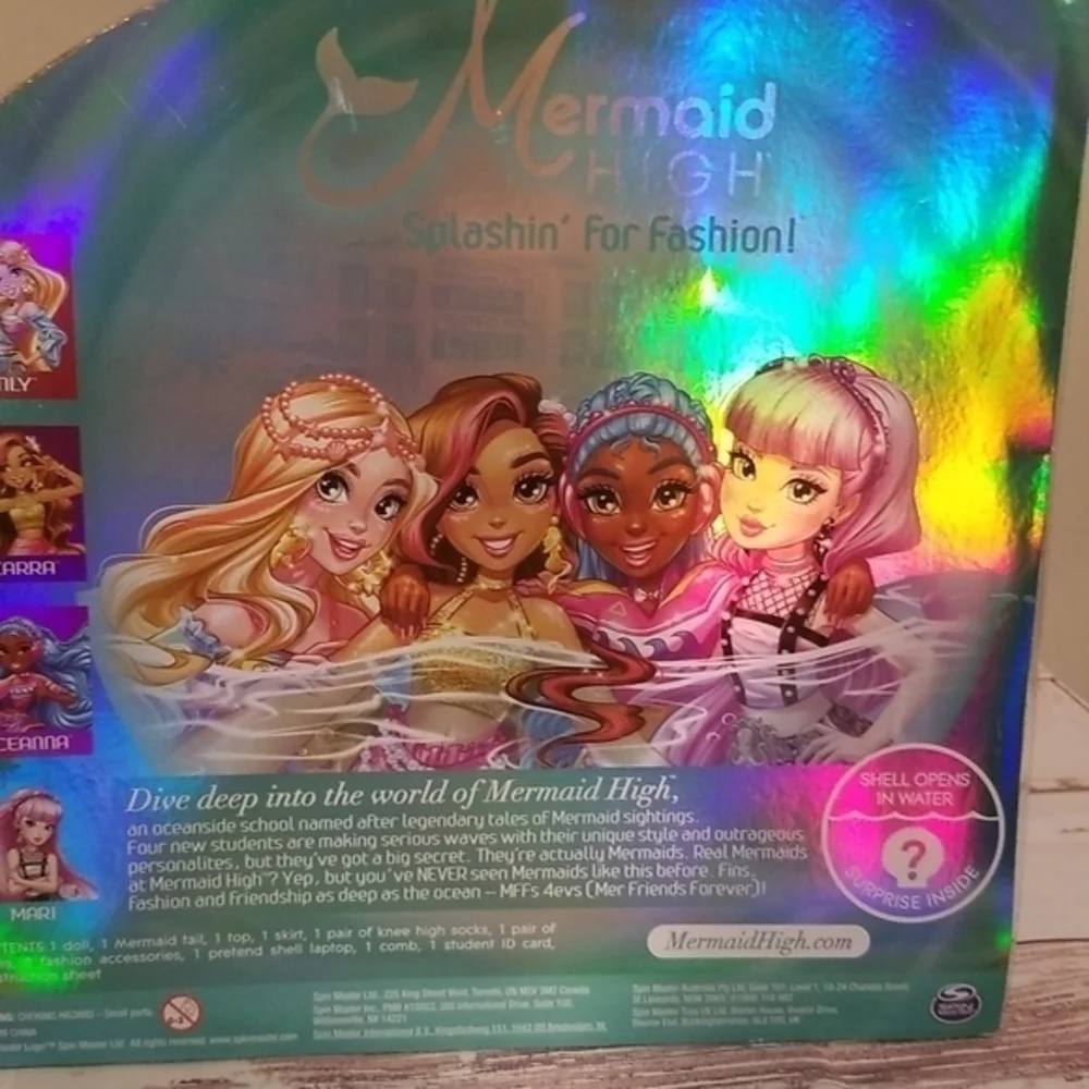 Mermaid High new box