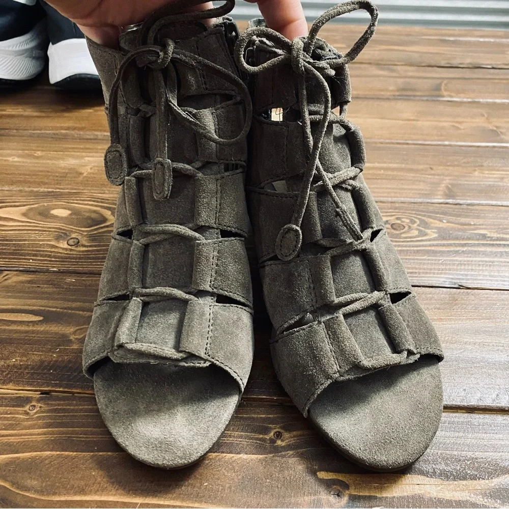 Vionic bristol suede