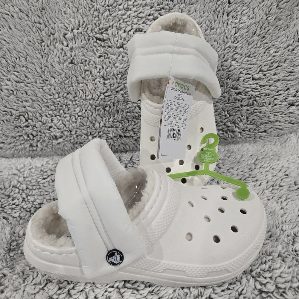 CROCS comfortable lined